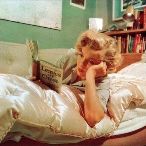 cropped-marilyn-reads-walt.jpg